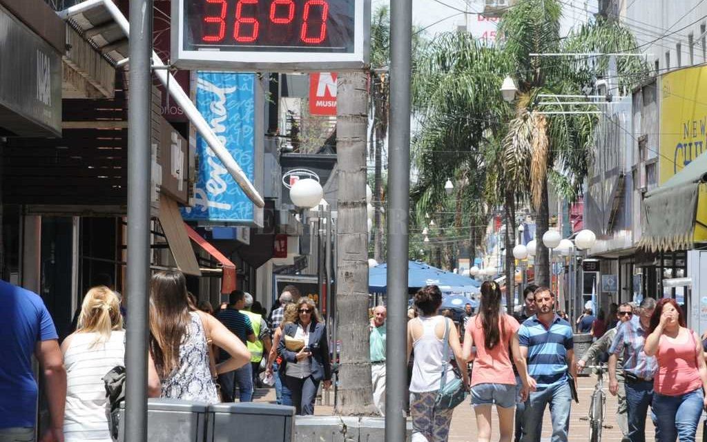 Calor extremo en el país: hay 13 provincias bajo alerta por altas temperaturas