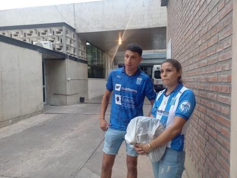 Un hincha de Argentino Monte Maíz se descompensó y falleció camino a Córdoba