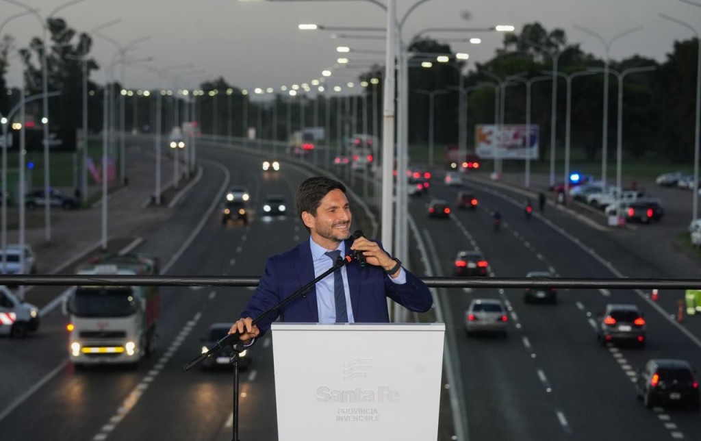 Pullaro inauguró el tercer carril de la Autopista Rosario - Santa Fe