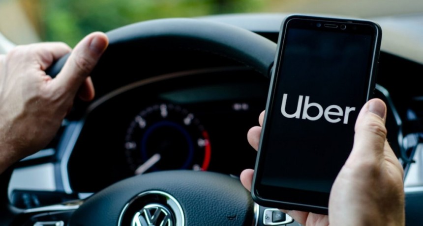 Conductores de Uber realizan este martes un 