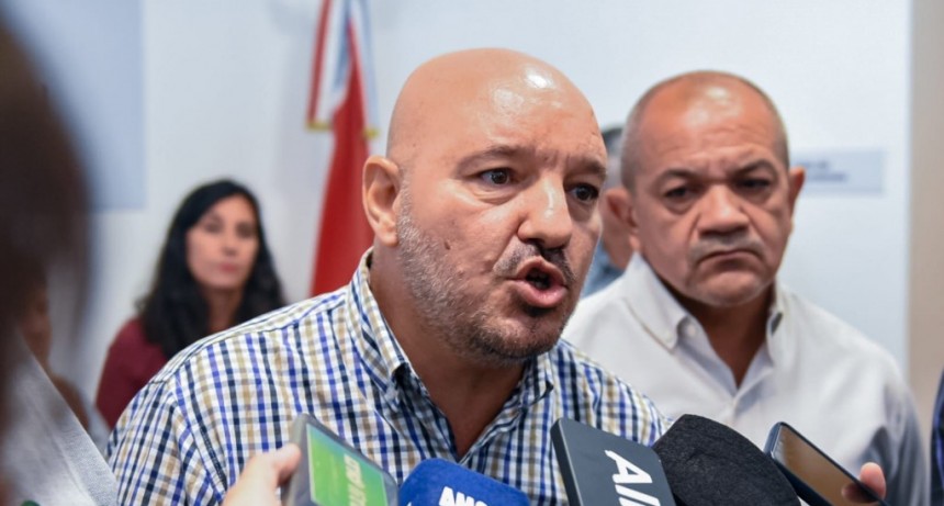 Alonso: Si el gobierno no cambia, las clases comenzarán en la calle