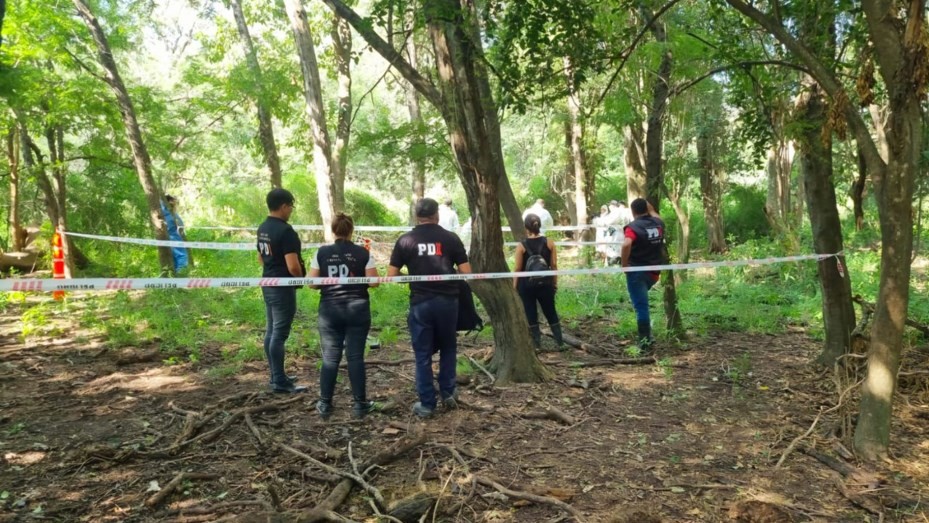 Hallan un cuerpo enterrado en un campo e investigan si es del policía Cristian Abrigo, desaparecido en Santa Fe