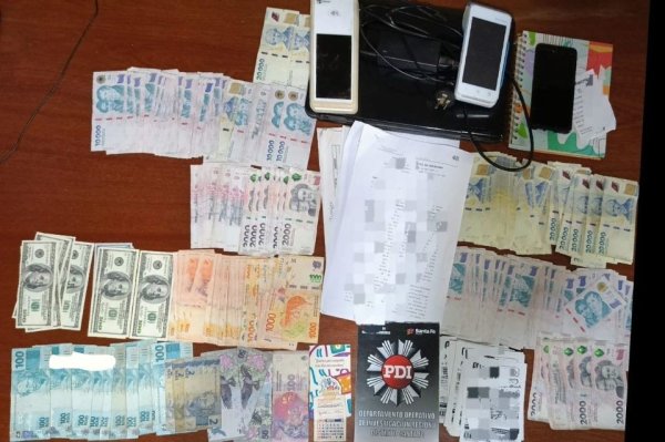 Ofrec&iacute;a viajes por redes y estaf&oacute; a m&aacute;s de 20 personas: qued&oacute; detenida