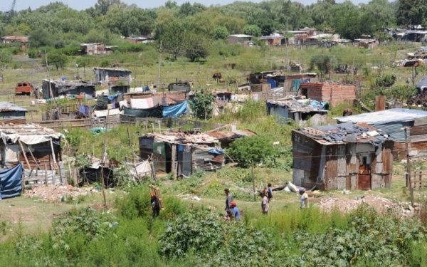 Gran Santa Fe: baja la pobreza al 30,6% pero sube la indigencia al 9,3%