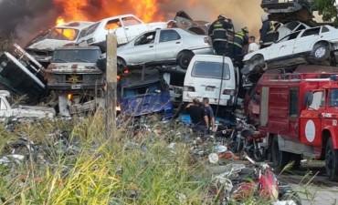 Otra vez se produjo un incendio en el Depósito Policial de la URI