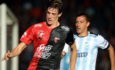 Colón empató agónicamente ante Atlético Tucumán y sigue invicto