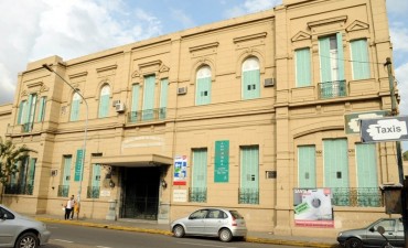 El hospital Cullen reduce la cantidad de personas en las visitas