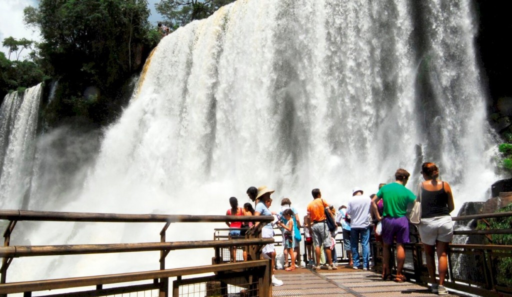 Feriado largo: se movilizó más de un millón de turistas