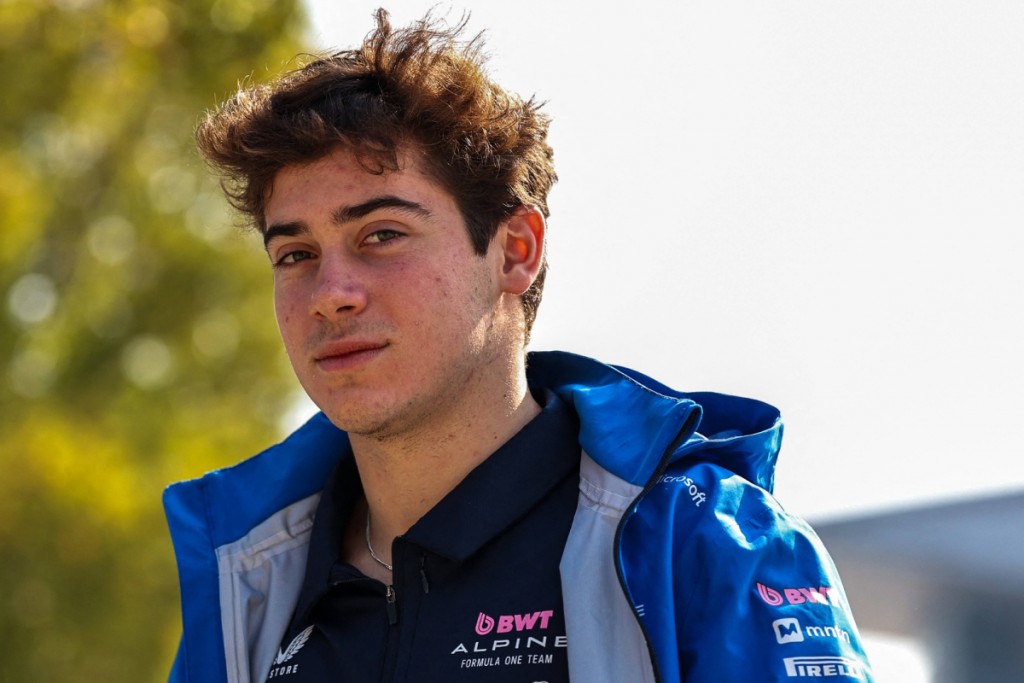 Según un medio prestigioso francés, Franco Colapinto reemplazará a Doohan en Alpine y debutará en Imola