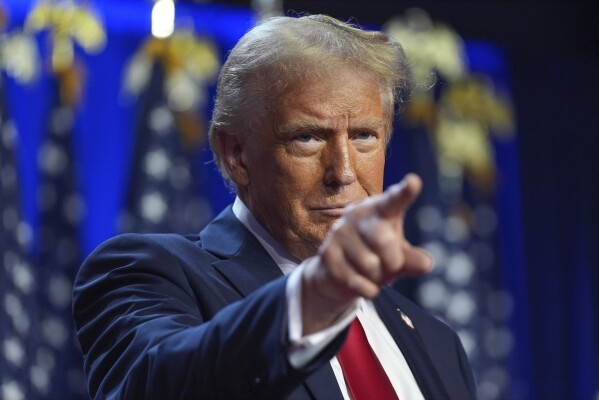 Trump pidió evacuar Teherán y advirtió: Irán no puede tener un arma nuclear