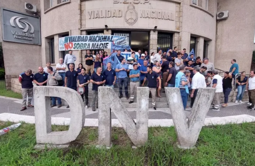 Incertidumbre laboral en Vialidad Nacional Santa Fe tras el anuncio de disolución