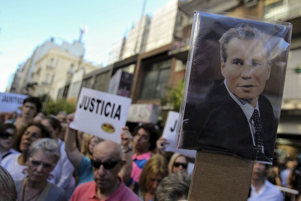 Muerte de Alberto Nisman: citan a cerca de 100 militares y civiles del área de Inteligencia