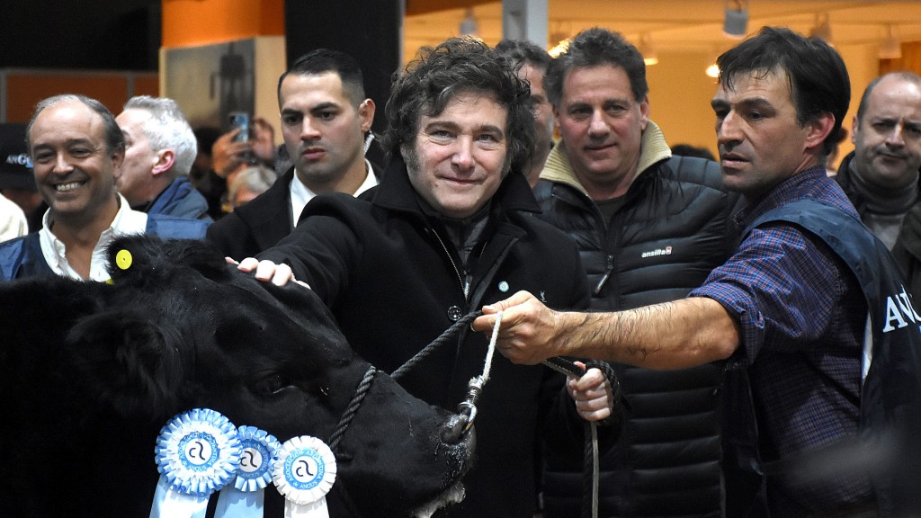 Milei anunciaría una baja de las retenciones a la carne en su visita a La Rural