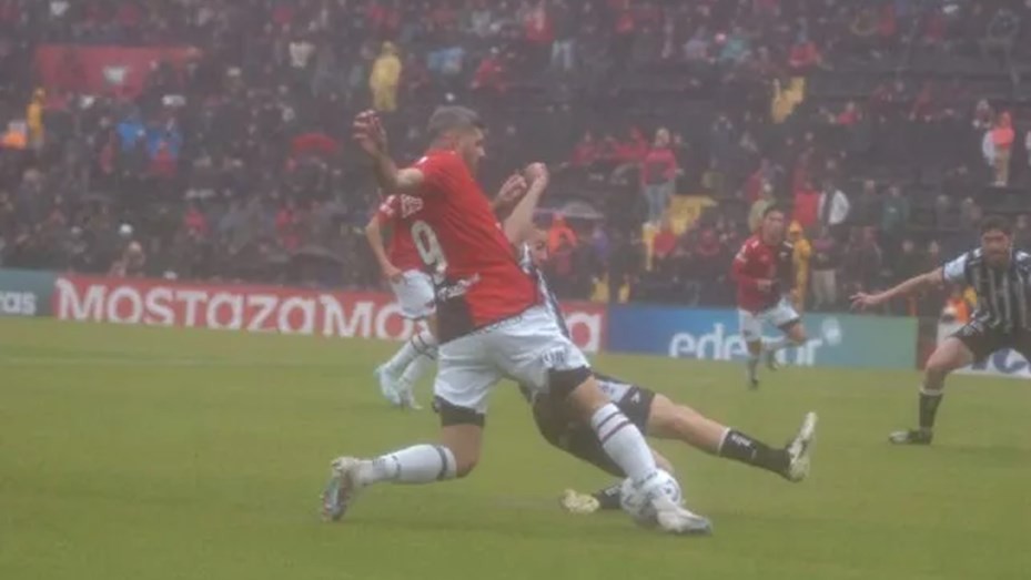 Colón perdió de local y sigue lejos del Torneo Reducido
