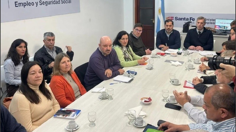Paritarias: Provincia también ofreció 7% a los docentes para los últimos seis meses del año