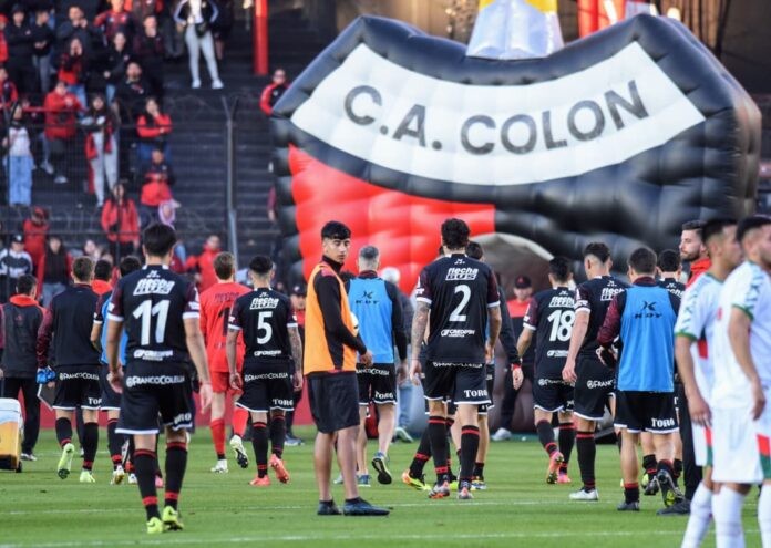 Triste realidad: Colón es el segundo equipo más goleado de su zona