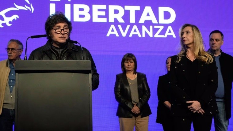 Claves del día: tras la paliza electoral, el dólar presiona al techo y se enciende la alerta en los mercados