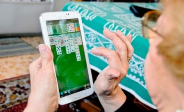 Comenzarán con la entrega de tablets para jubilados