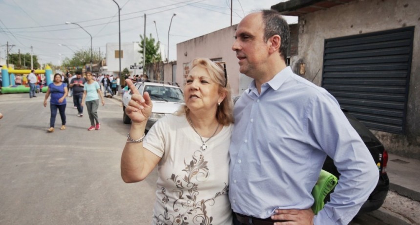 Corral inauguró calles pavimentadas en el Suroeste