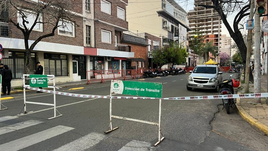 Podrían habilitar el estacionamiento en ambas manos en 250 cuadras de Santa Fe