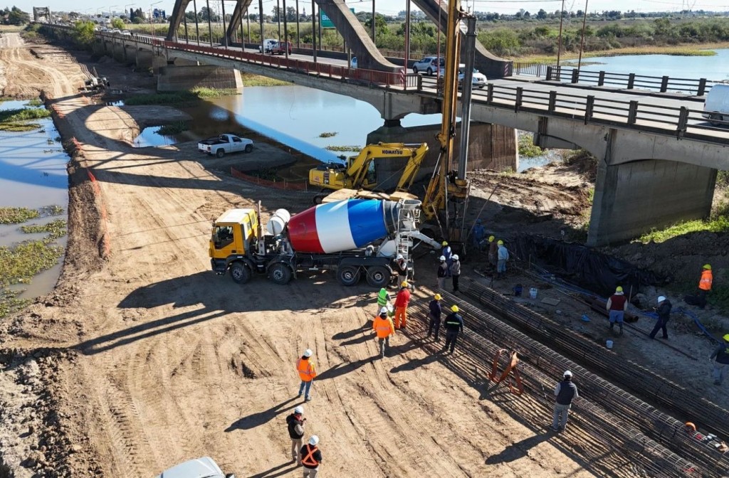 Nuevo puente Santa Fe – Santo Tomé: construirán un terraplén sobre el cauce del Salado por la bajante del Paraná