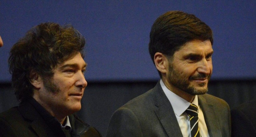 Guiño de Pullaro a las reformas de Milei: 