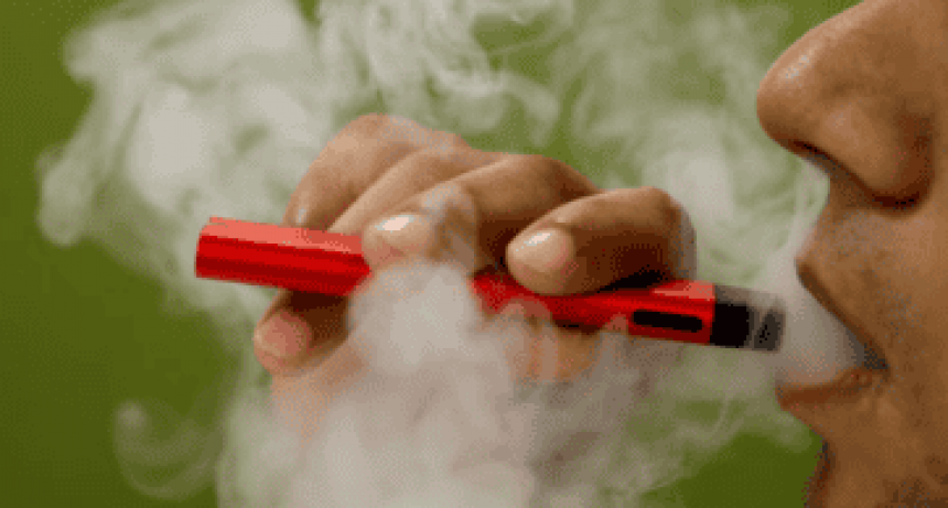 Media sanción en Santa Fe al proyecto que regula el uso de cigarrillos electrónicos