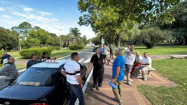 Proponen cambios en las ordenanzas de taxis y remises para aliviar la crisis del transporte en Santa Fe