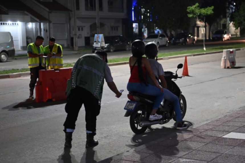 Fotomultas: el 59% de las infracciones a motos se debe a la falta de casco