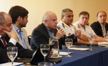 Lifschitz reunió a jefes policiales por la seguridad: Estamos en el camino correcto