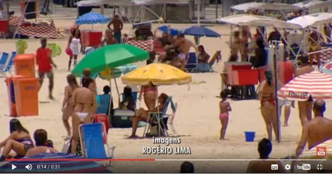 Ladr&oacute;n rob&oacute;, huy&oacute; y lo "molieron a patadas" en la playa
