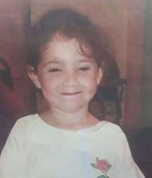 Abril fue encontrada muerta en un bald&iacute;o