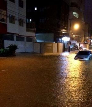 Florian&oacute;polis y Cambori&uacute;, al borde del desastre 