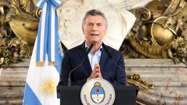 Macri anunci&oacute; un fuerte ajuste en el Estado