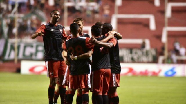 Newells le gan&oacute; a Banfield por penales y festej&oacute; en Santa Fe 