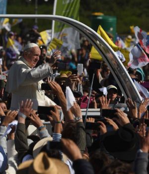 "No nos privemos de lo bueno que pueden aportar los migrantes"
