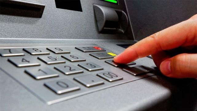 Preocupa luz verde a bancos para embargar sueldos