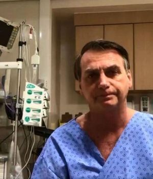Bolsonaro fue operado con &eacute;xito