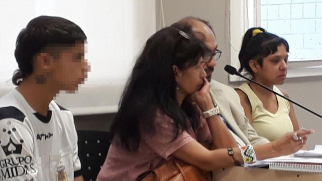 Pareja se culpa entre s&iacute; por fracturarle pierna a bebito