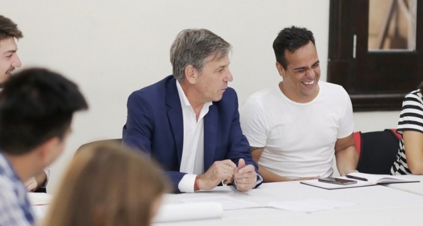 Jat&oacute;n se reuni&oacute; con organizaciones de ciclistas y peatones