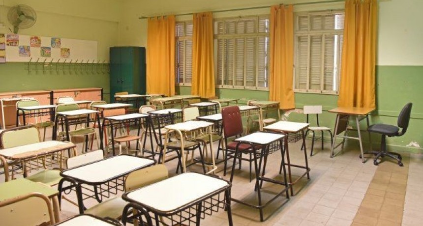 Ciclo lectivo 2021: sistema bimodal y vacunaci&oacute;n para los docentes