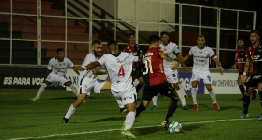 Col&oacute;n avanz&oacute; con lo justo en la Copa Argentina
