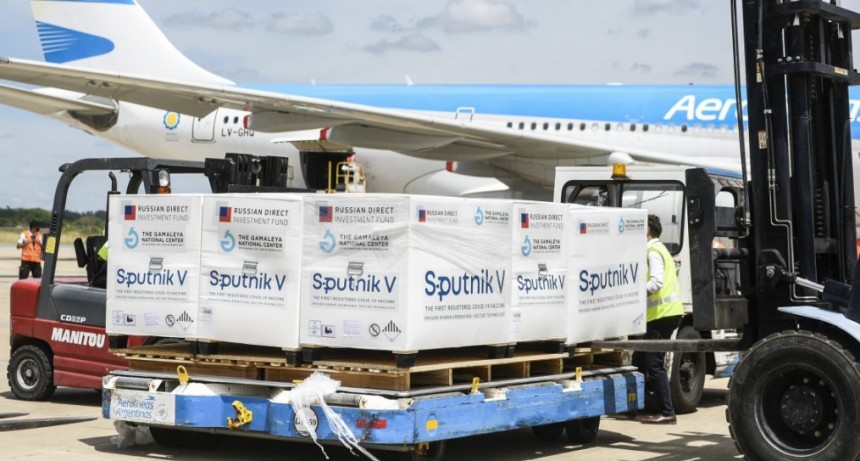 Vacuna Sputnik V: parti&oacute; el tercer vuelo a Rusia