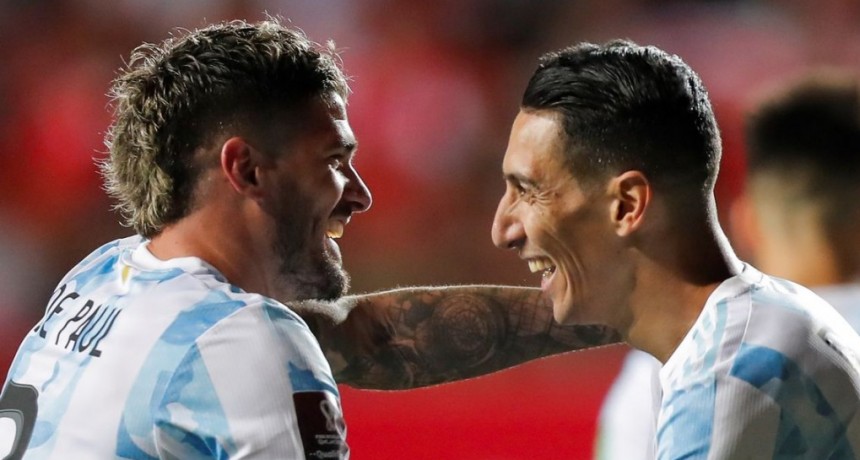 Argentina se impuso en la altura de Calama y sigue imbatible