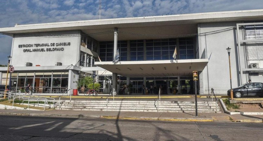 Santa Fe no tiene en los planes aplicar pase sanitario en transportes