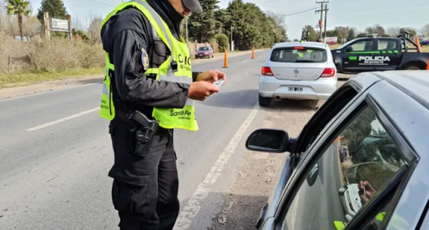 Intensifican los controles vehiculares en todas las rutas de la provincia