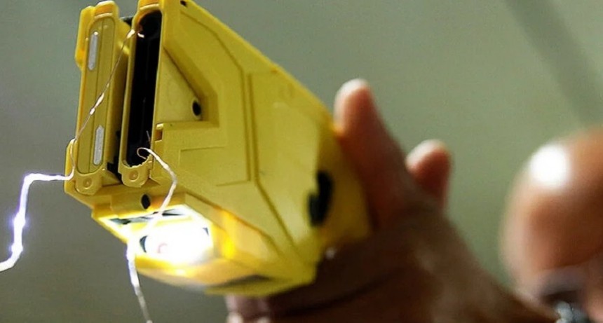 El debate de las pistolas Taser se instal&oacute; en Santa Fe.