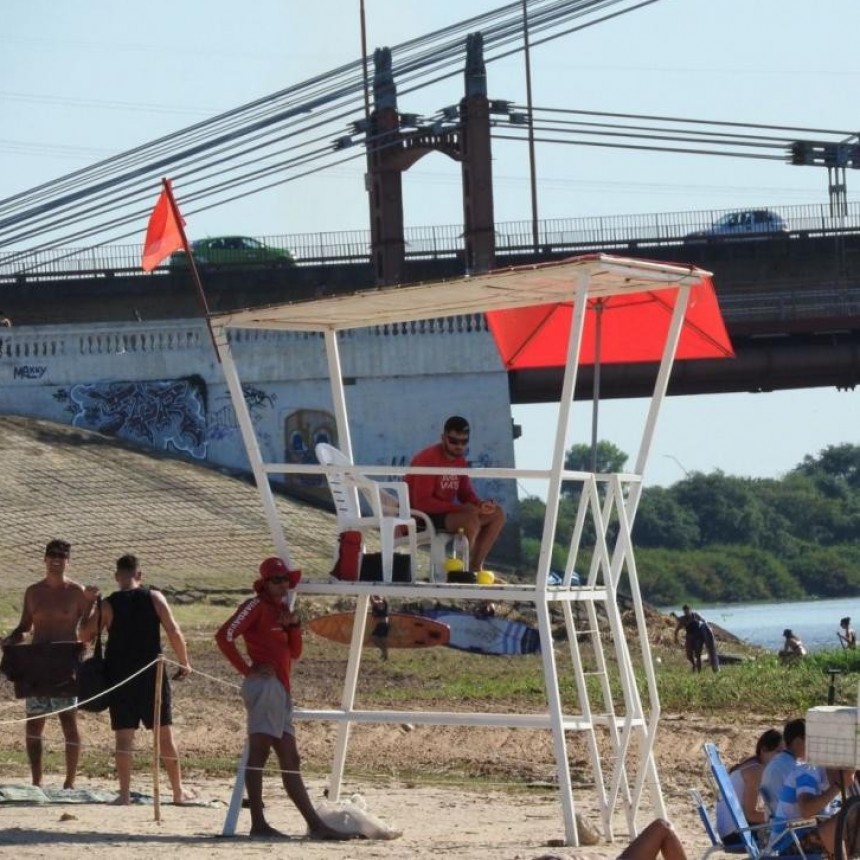 Por la presencia de palometas, las playas de la Costanera Este funcionar&aacute;n como solarium