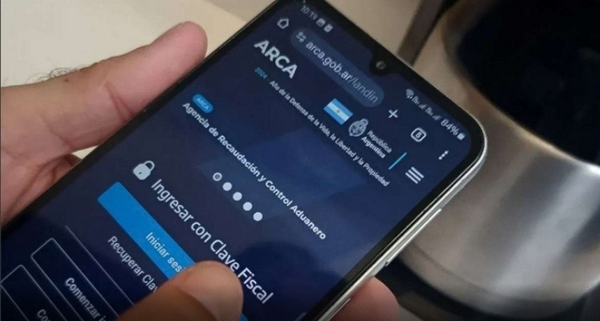 Monotributo: Arca habilita la recategorizaci&oacute;n y suben las cuotas el 21%