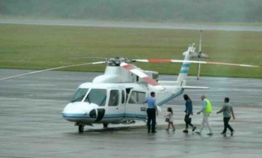 Pol&eacute;mica porque Macri envi&oacute; el helic&oacute;ptero presidencial para traer a su familia de Uruguay